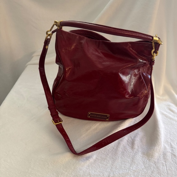 Marc by Marc Jacobs "Too Hot To Handle" Hobo - Picture 3 of 8